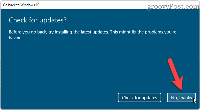 اختر عدم التحقق من وجود تحديثات عند التراجع من Windows 11 إلى Windows 10