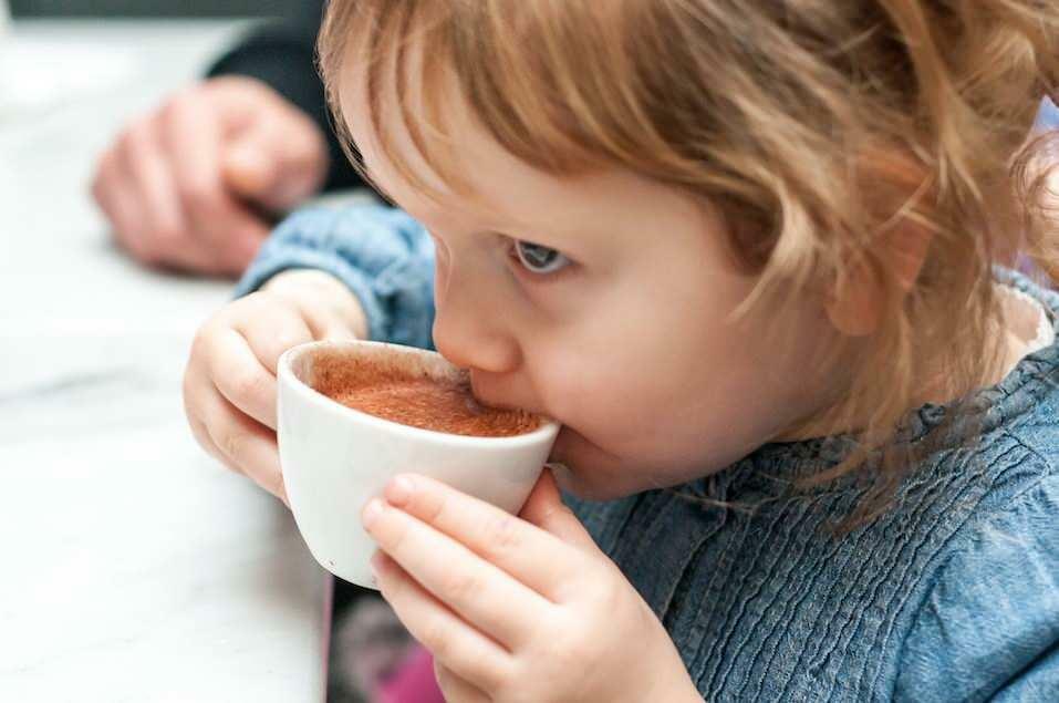 هل يمكن للأطفال تناول القهوة التركية؟