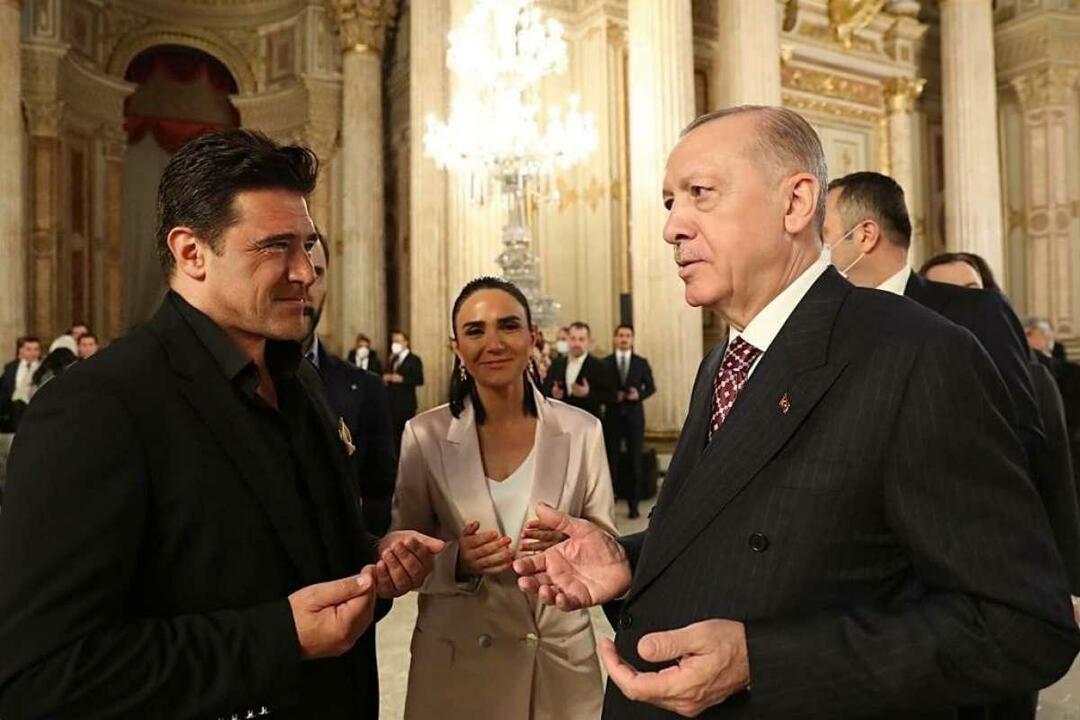 هاكان أورال والرئيس رجب طيب أردوغان
