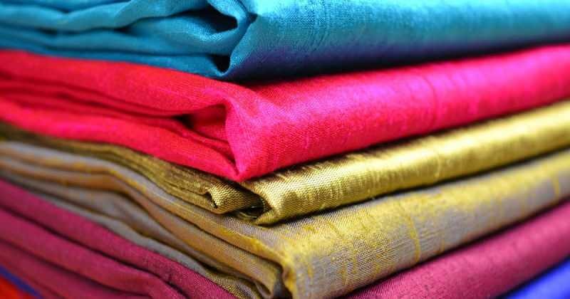 كيف لتنظيف نسيج الحرير؟ حيل غسل الملابس الحريرية