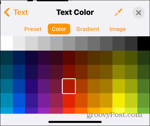 تغيير لون النص على iPhone