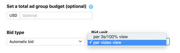 خيار لتعيين نوع عرض السعر والوحدة لإعلان Twitter الخاص بمشاهدات الفيديو الدعائية.