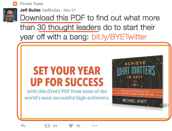 يستخدم Jeff Bullas صورة جذابة على Twitter لتشجيع تنزيل كتابه الإلكتروني.
