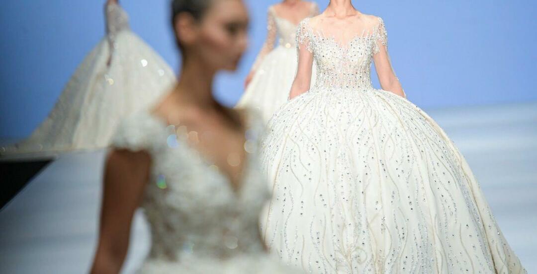 تم تقديم إبداع جديد في عرض أزياء فستان الزفاف لعام 2023