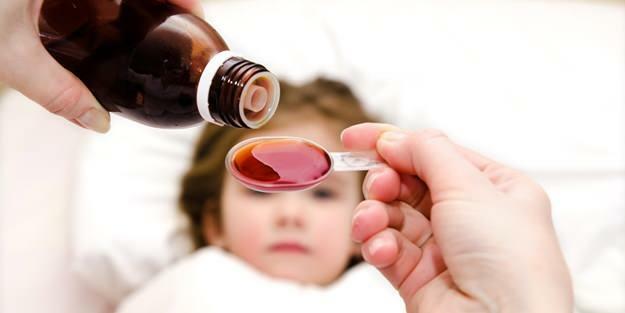 عند إعطاء الدواء لأطفالك ، يجب الحرص على إعطاء الجرعة التي أوصى بها الطبيب.