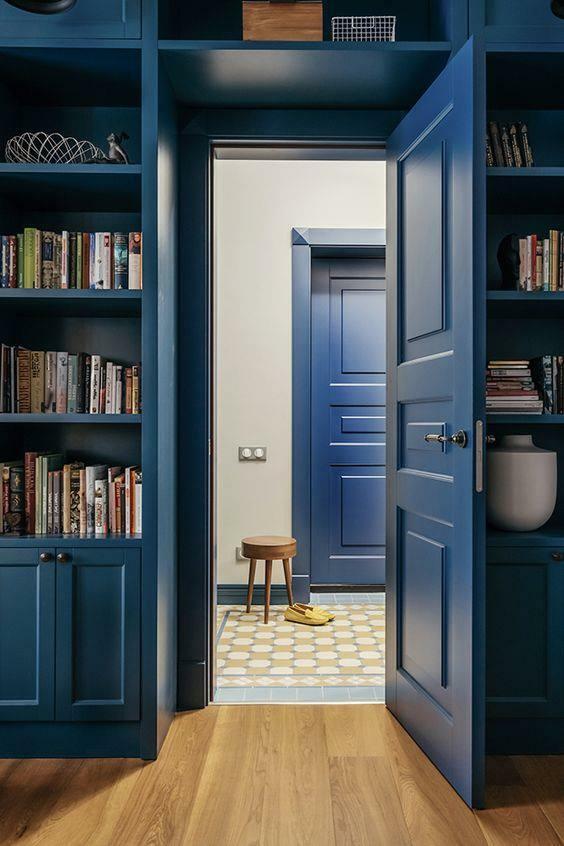 ما هي ألوان الأبواب الداخلية الشائعة في ديكور المنزل؟