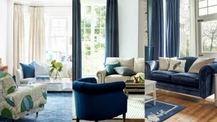 اقتراحات أنيقة لتزيين أريكة زرقاء داكنة