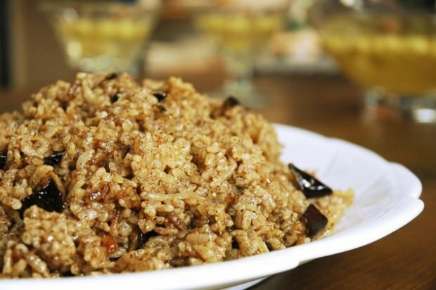 كيفية صنع الأرز بالباذنجان