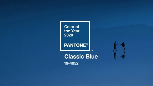 أعلن بانتون لون 2020! لون الاتجاه لهذا العام: أزرق