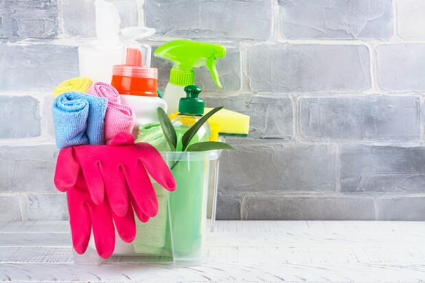 كيف يتم التنظيف الروتيني للمنزل