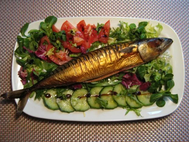 كيفية طهي أسماك الماكريل؟ وصفة الماكريل في مقلاة لذيذة
