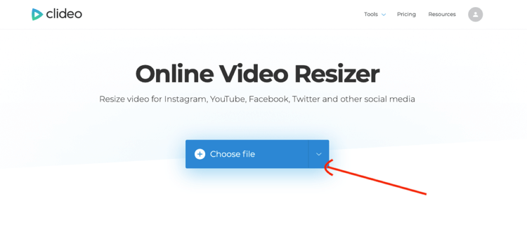تحميل الفيديو إلى Clideo Online Video Resizer