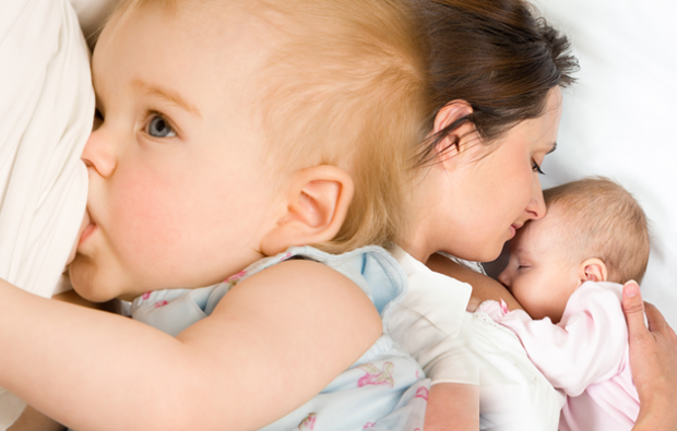 سواد الحلمة أثناء الحمل والرضاعة