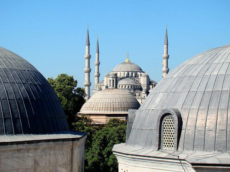 السمات المعمارية للمسجد الأزرق 