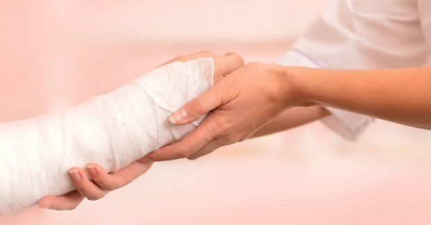 هل توجد أعراض كيس (غانغليون) في متناول اليد؟ ما هي طريقة علاج كيس اليد؟