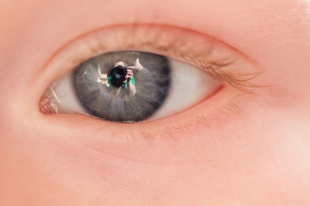 كيف يتشكل لون العين عند الأطفال