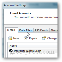 كيفية إنشاء ملف pst ل Outlook 2013 - انقر فوق ملف البيانات