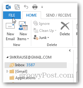 كيفية إنشاء ملف pst ل Outlook 2013 - انقر فوق ملف