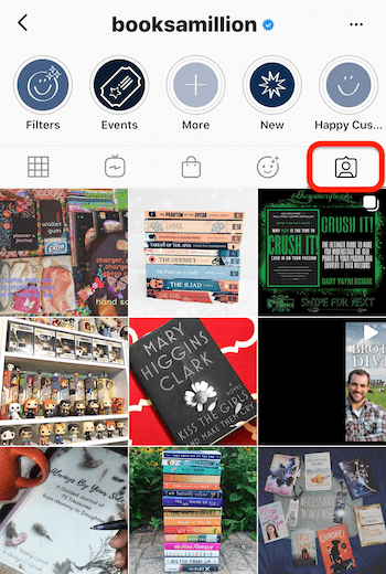 instagram feed بواسطةbooksamillion مع إبراز علامة تبويب المحتوى الموسوم