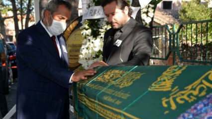 واجه Yavuz Bingöl صعوبة في الوقوف في جنازة شقيقه