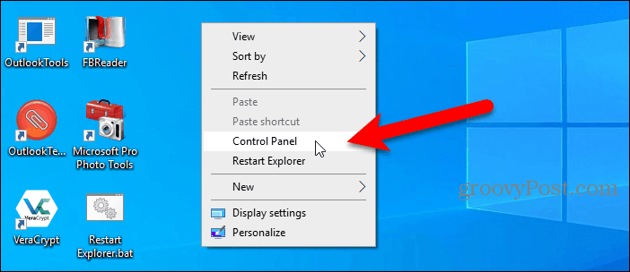 تتوفر لوحة التحكم في قائمة النقر بزر الماوس الأيمن على سطح مكتب Windows 10