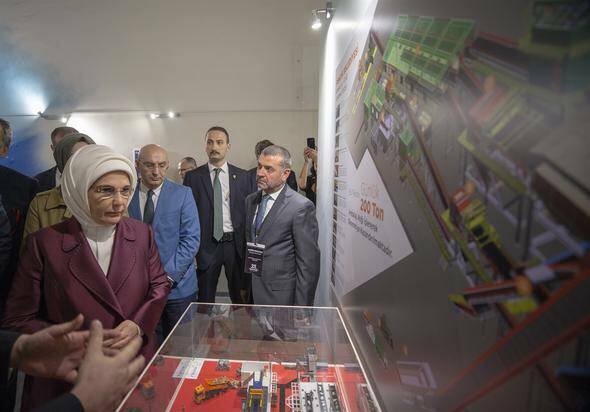 السيدة الأولى أردوغان في افتتاح مشروع التحول في كنتبارك!