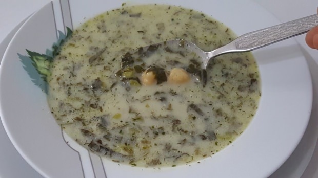 كيف تصنع أسهل حساء تويجا؟ ماذا يوجد في حساء تويغا؟