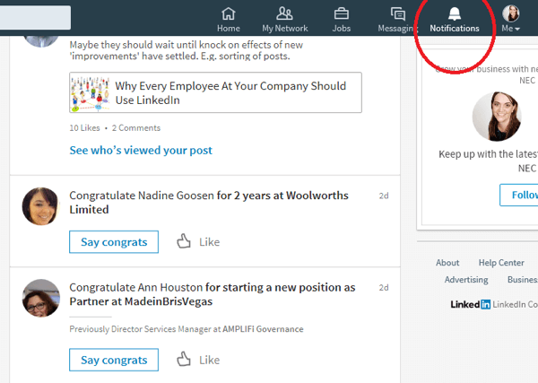 عند النقر فوق رمز التنبيهات ، يعرض LinkedIn الزملاء الذين لديهم مناسبة خاصة مؤخرًا.