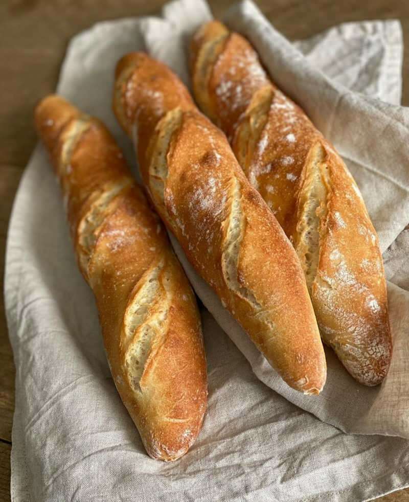 كيف تصنع أسهل خبز باجيت؟ نصائح للخبز الفرنسي