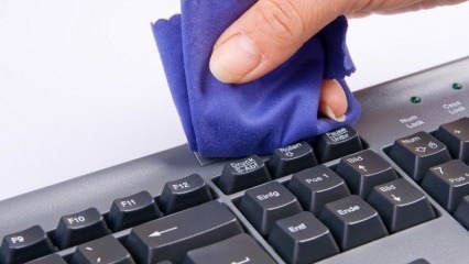 طرق تنظيف لوحة المفاتيح والماوس