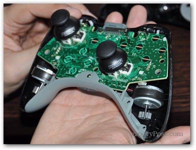 تغيير عصا الإبهام التناظرية للتحكم Xbox 360 العصي الجديدة في