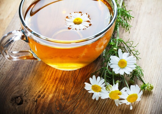 شاي البابونج مع العسل