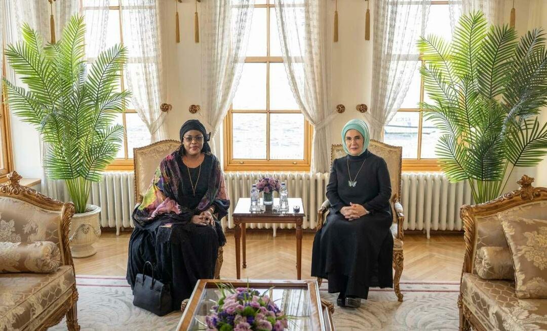التقت السيدة الأولى أردوغان مع زوجة رئيس السنغال!