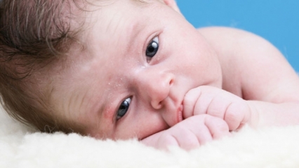 كيفية رعاية الأطفال حديثي الولادة؟