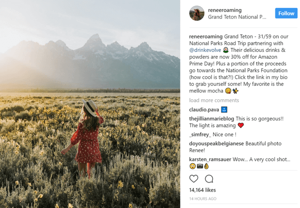تشارك المؤثرة في Instagram Renee Hahnel رابطًا ترويجيًا لخصم Drink Evolve في سيرتها الذاتية.