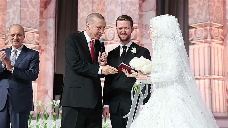 شهد الرئيس أردوغان حفل زفاف ابن أخيه أسامة أردوغان