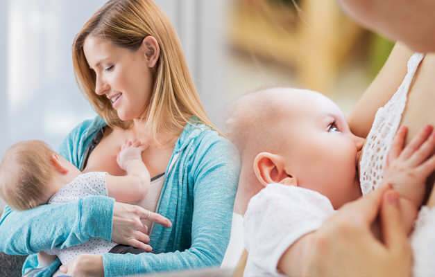 دليل الرضاعة الطبيعية بعد الولادة! الرضاعة الأولى ...