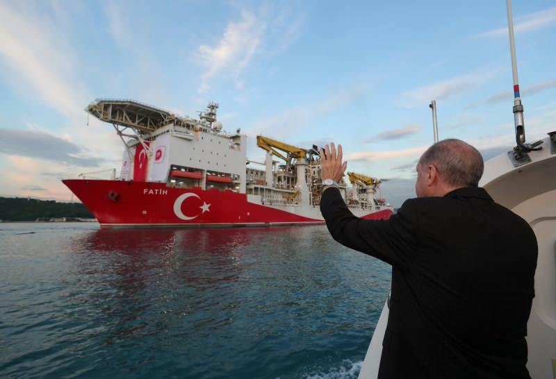 سفينة غازية تعثر على احتياطيات الغاز الطبيعي في البحر الأسود 