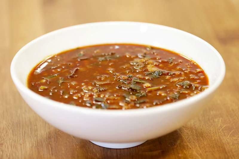 كيف تصنع حساء العدس الاسود؟