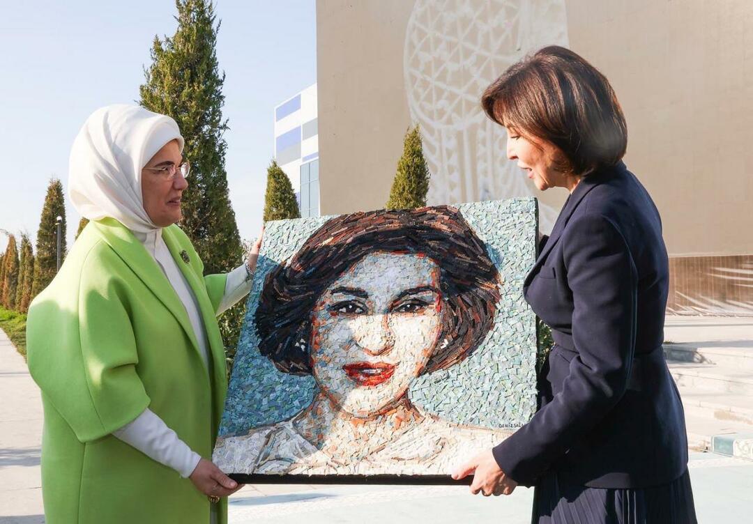 أمينة أردوغان وزيروات ميرزيوييفا ، زوجة رئيس أوزبكستان