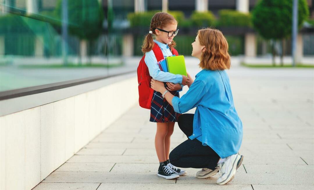 كيف يجب التعامل مع الأطفال في أول يوم دراسي؟