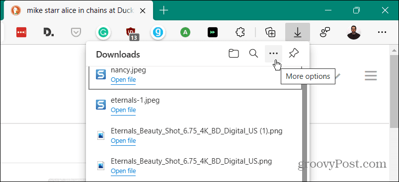المزيد من الخيارات قائمة التنزيلات Edge