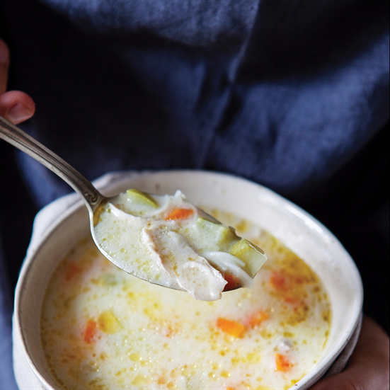 كيفية عمل حساء الموردية