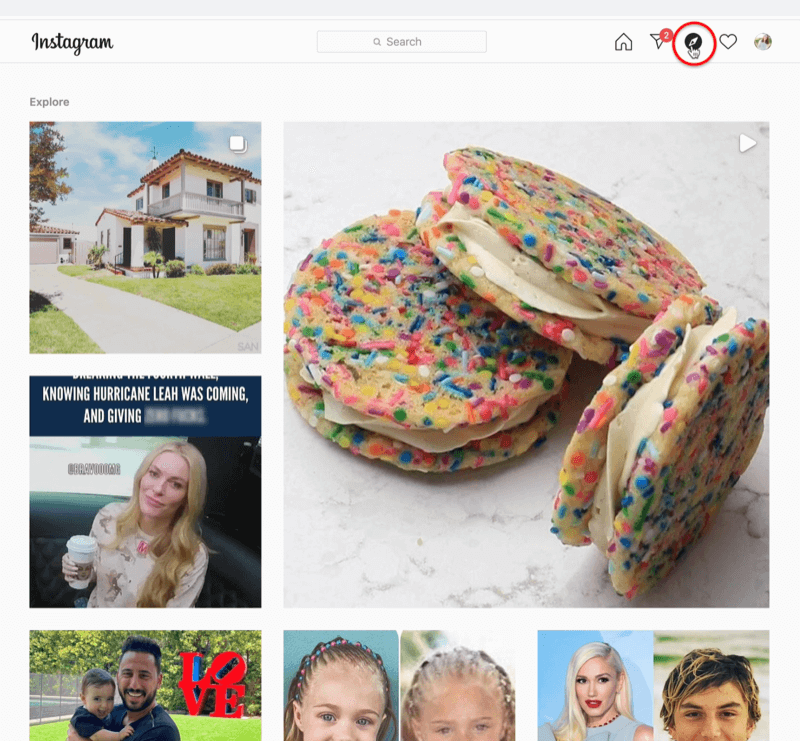 لقطة شاشة لـ instagram مع البوصلة استكشاف رمز الخلاصة المميزة والعديد من منشورات instagram عينات