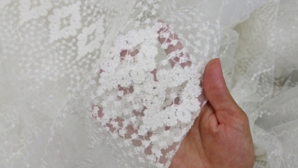 تم العثور على الطريقة التي تجعل الستائر مثل الثلج! كيف تغسل الستارة؟