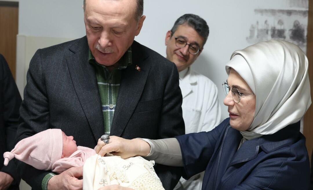 قام الرئيس أردوغان وزوجته أمينة أردوغان بزيارة ضحايا الزلزال