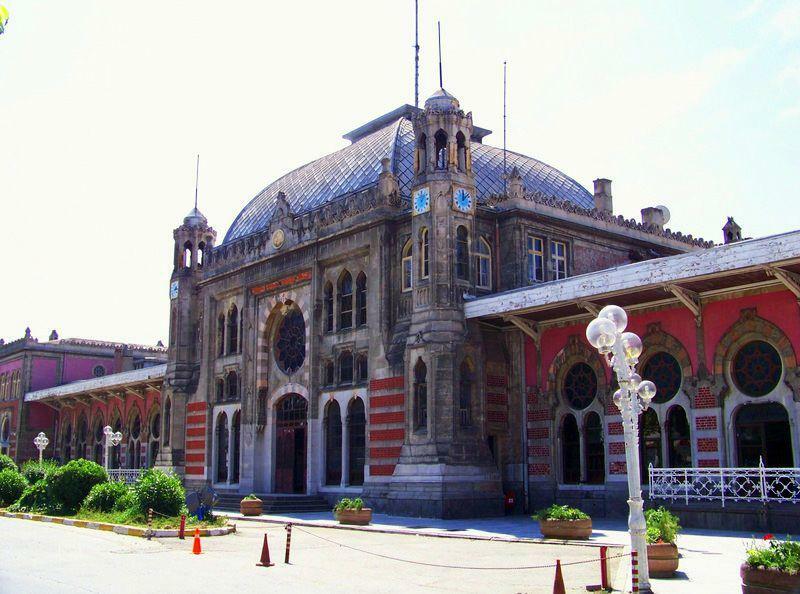محطة قطار سيركجي