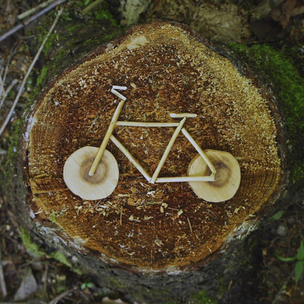 تصميم دراجات على الخشب