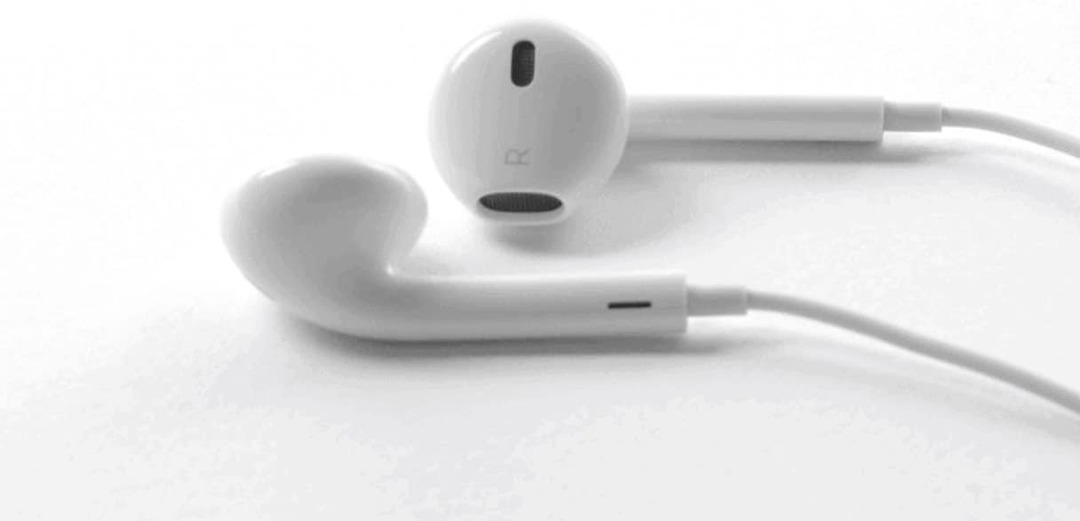 هل يجب على Apple Ditch EarPods على أجهزة iPhone الجديدة؟