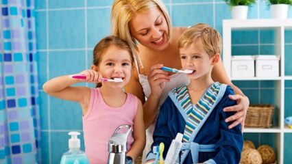 صنع معجون أسنان طبيعي للأطفال في المنزل